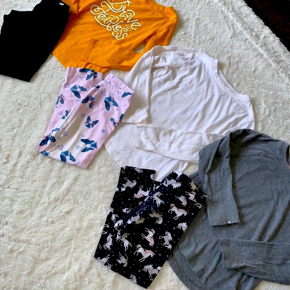 girls long sleeve and leggings lot- 4/5T - Picture 1 of 6